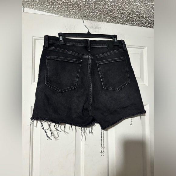 Denim forum arlo shorts - Picture 3 of 7